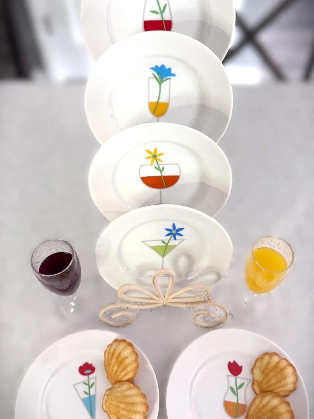 Vintage Crate & Barrel Blossoms Up Appetizer Plates Set of 6